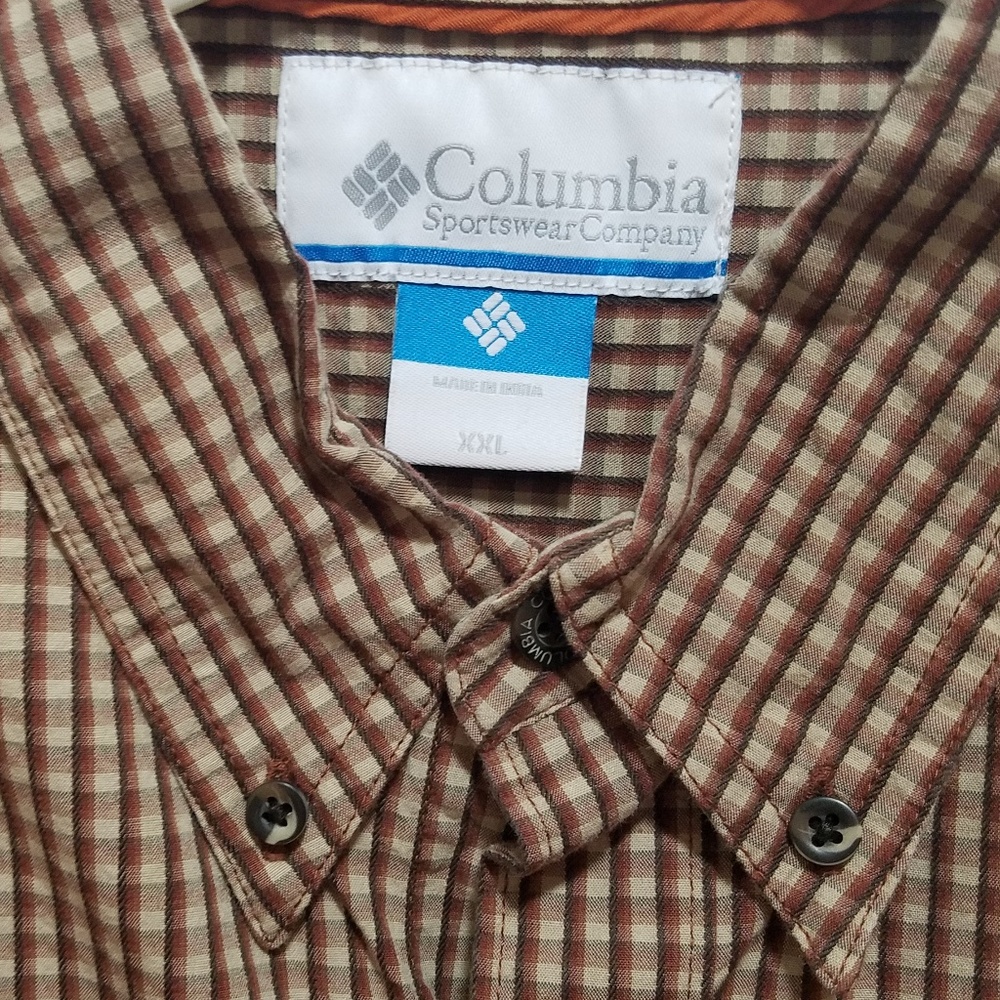 Columbia Button Down Long Sleeve Dress Shirt